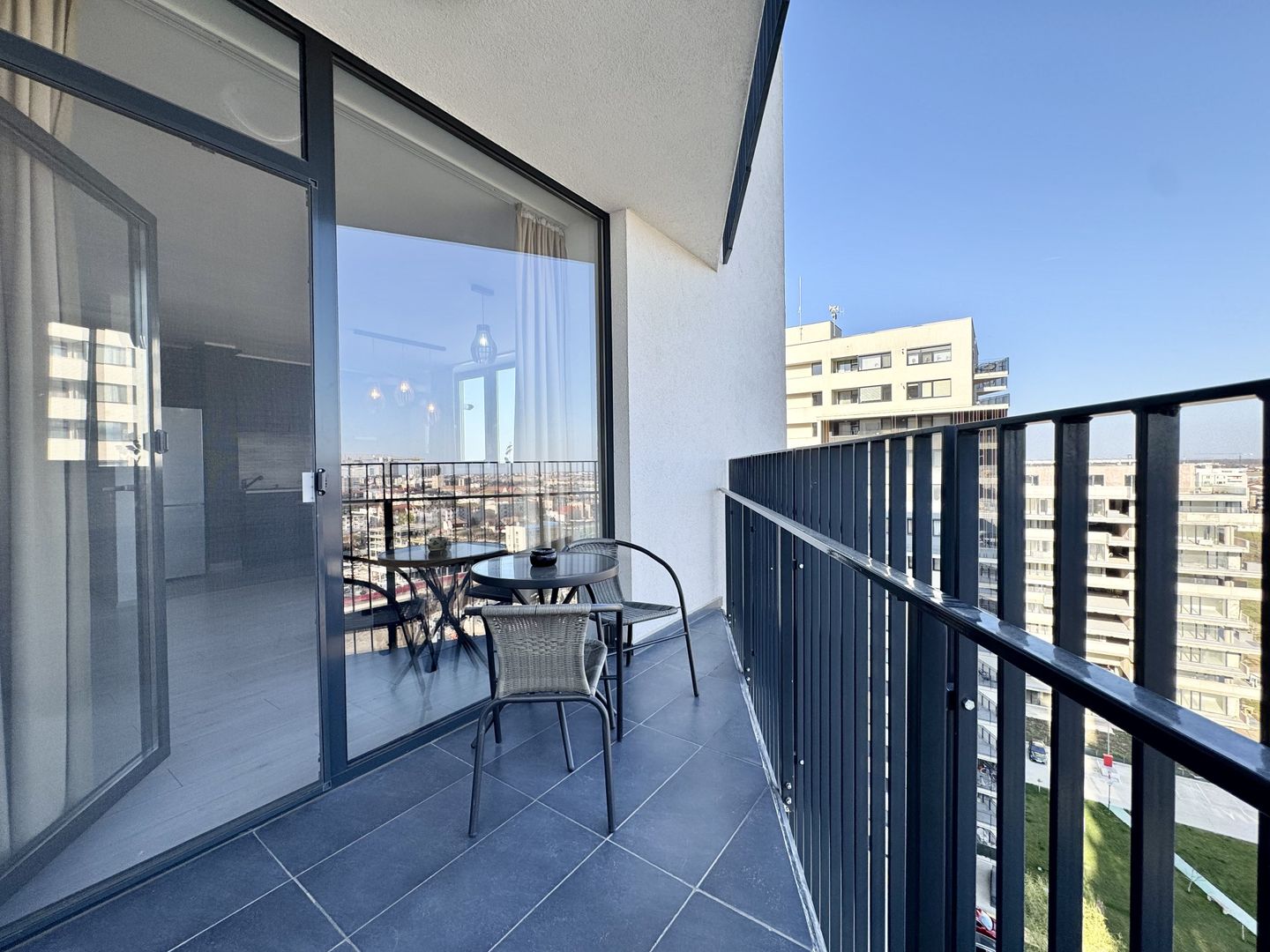 Apartament luminos cu 2 camere, balcon – zona Vox - Poză 31