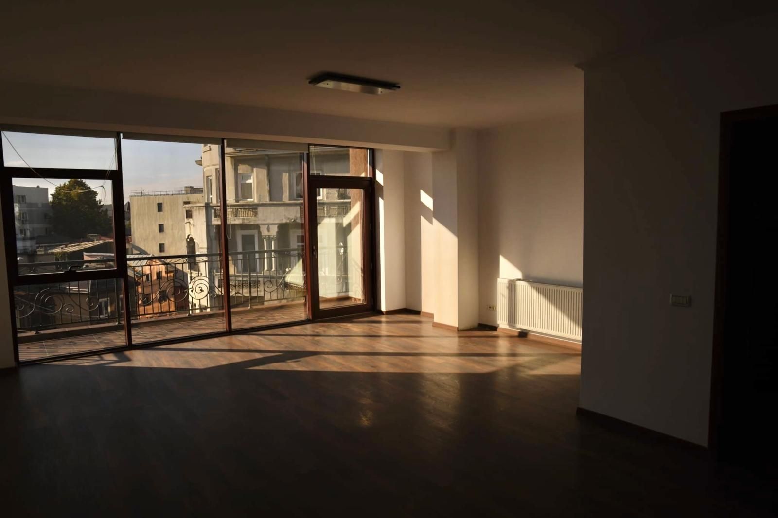 Apartament superb de inchiriat zona Cotroceni - Poză 2