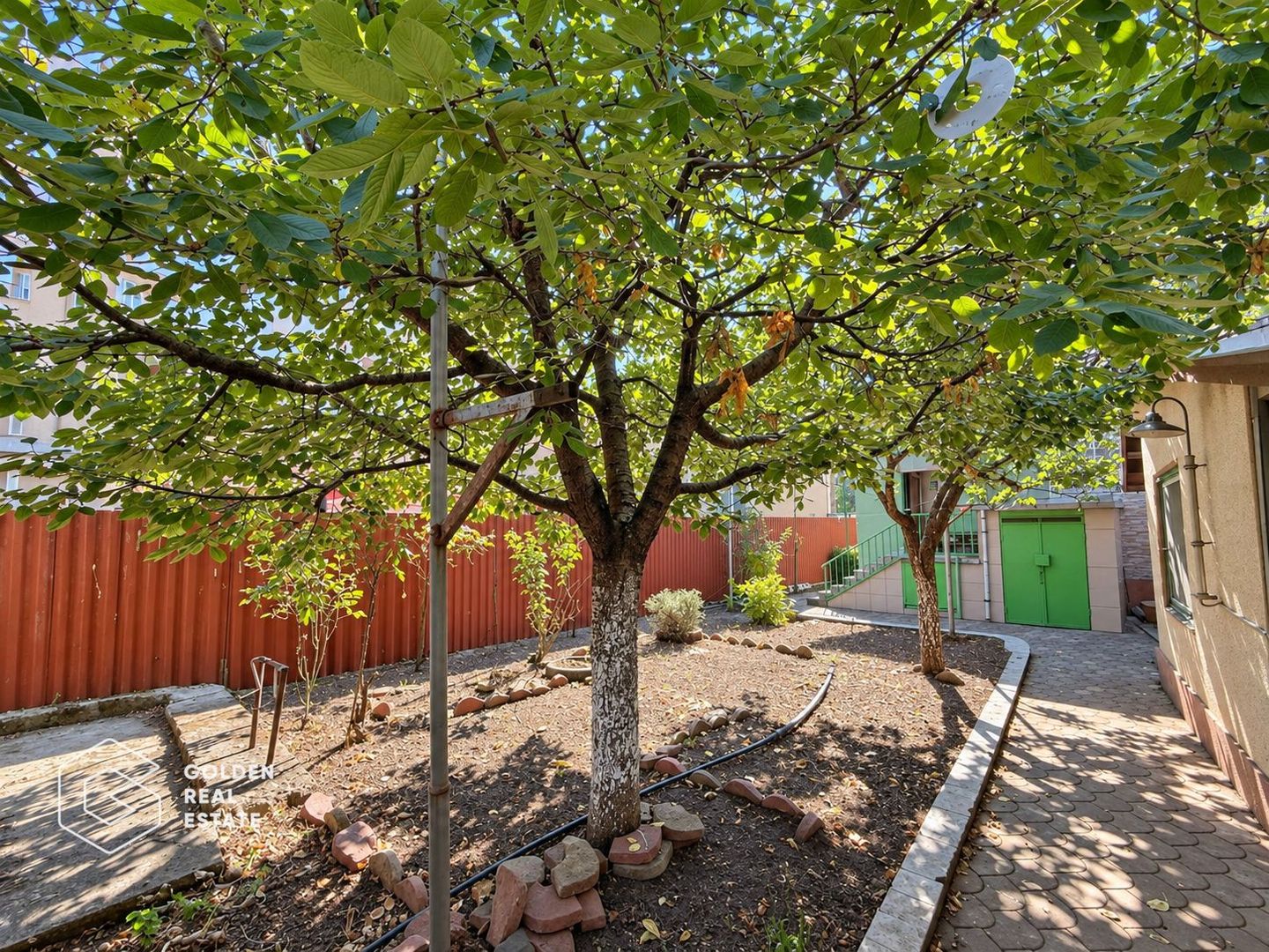Casa din caramida, 3 camere + anexa, teren 262 mp,  zona Vlaicu - Poză 16
