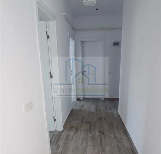 Inchiriere apartament 3 camere - Poză 12