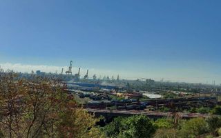 APARTAMENT 2 CAMERE – ZONA SCAFANDRI – VEDERE SUPERBĂ CĂTRE PORT - Poză 8