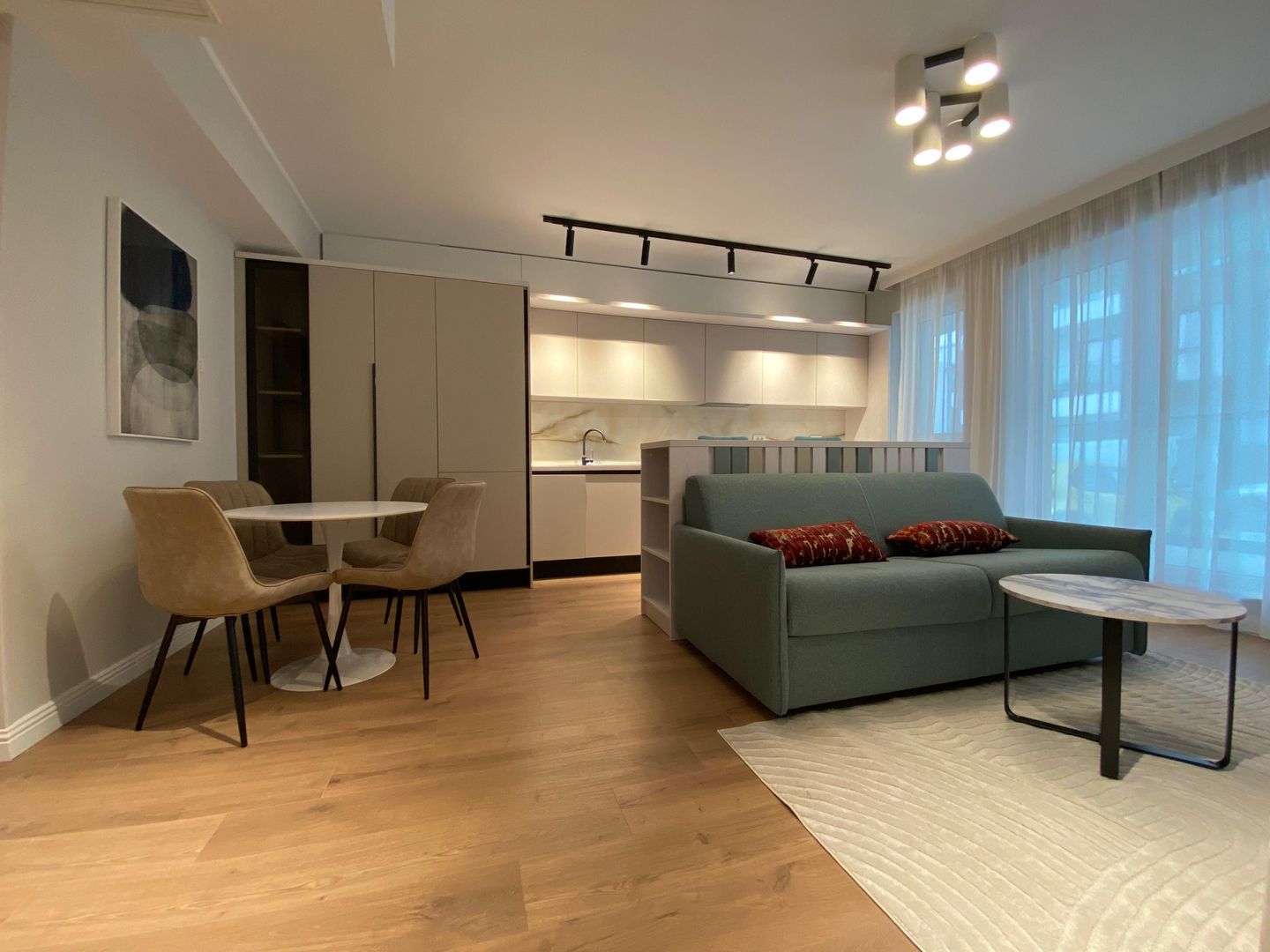 2 camere Pipera  Loc de parcare inclus - Poză 1