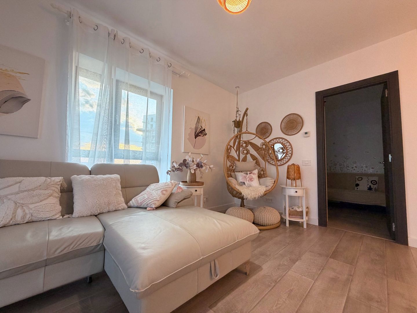 APARTAMENT 5 CAMERE | MOBILAT + UTILAT | VEDERE LIBERA - Poză 2