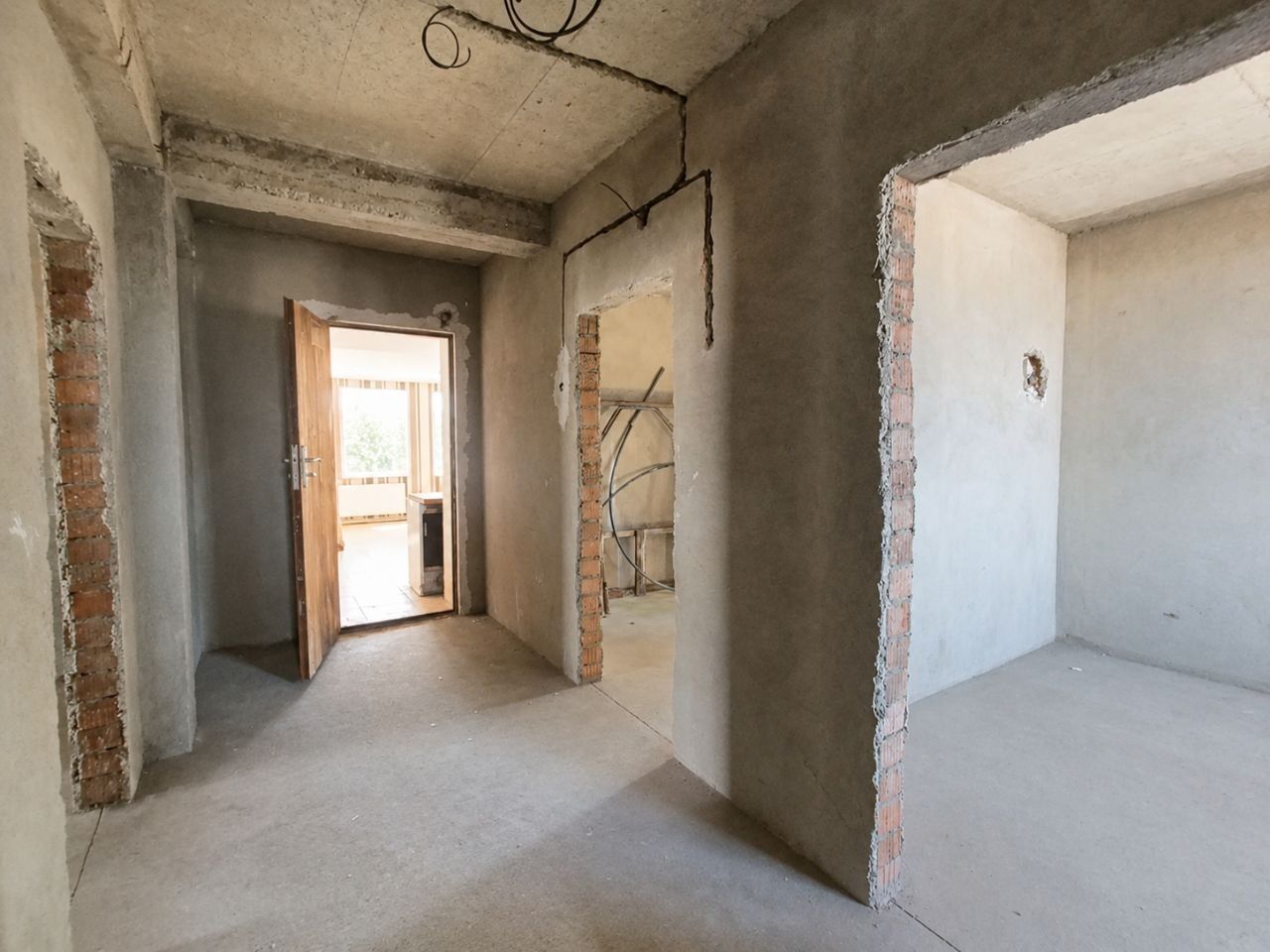 Casă în Doroțcaia – 140 m² | 13,71 ari | 6 camere + living - Poză 43