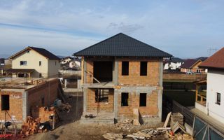 Casă de vanzare Cartier Izvorv - Poză 1