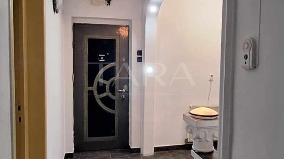 Apartament cu 3 camere de vânzare. Gheorgheni, zona Hotel Royal. - Poză 4