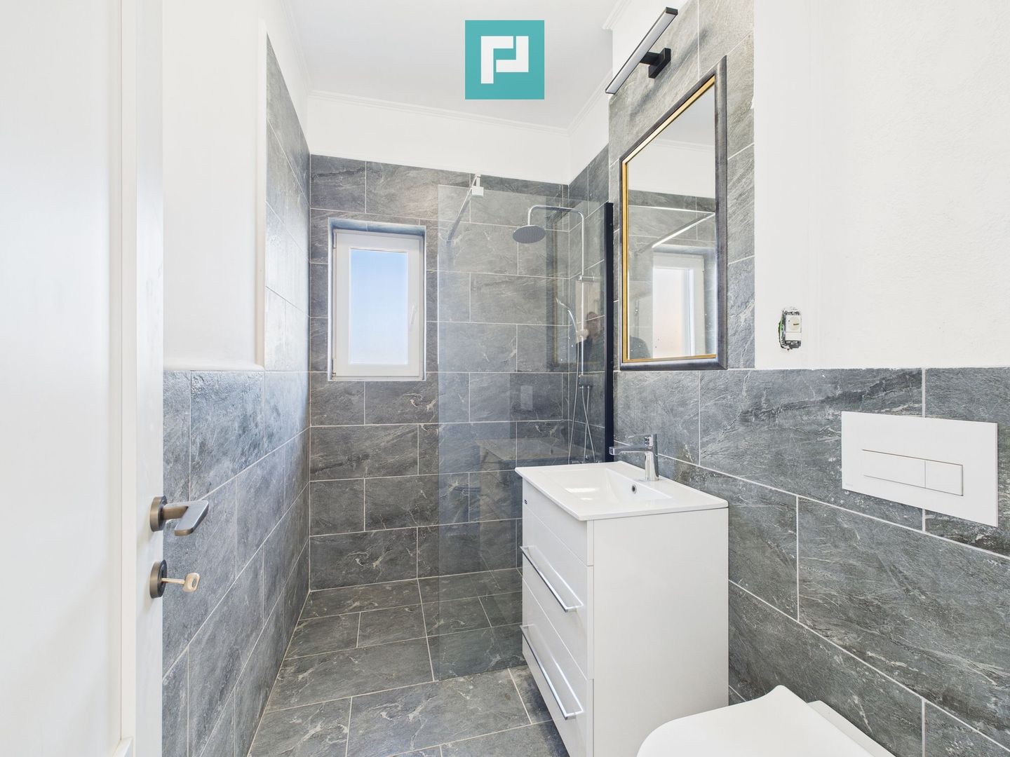 Apartament trei camere Torontalului - Poză 6