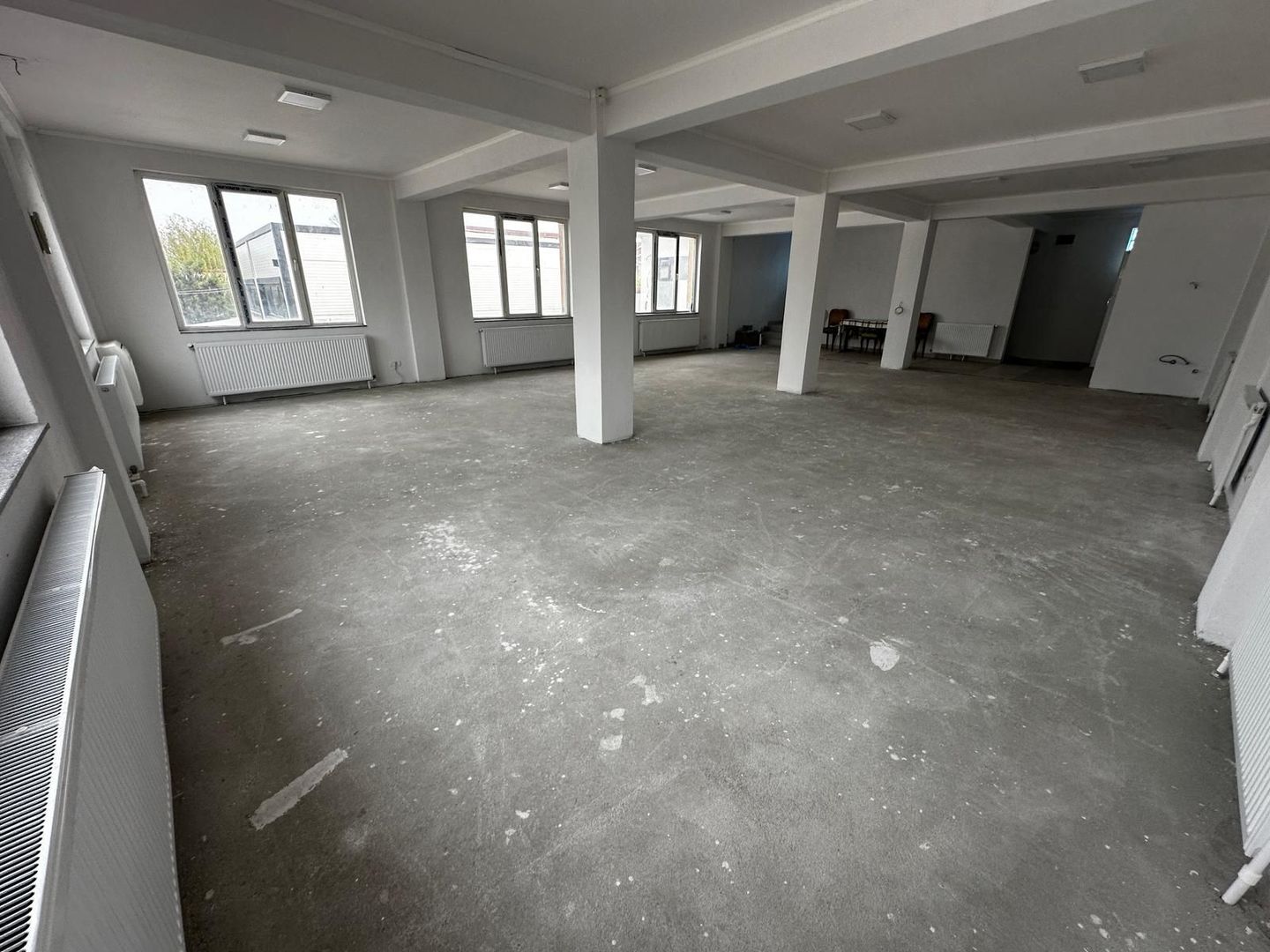 Spatiu Comercial Birouri Stradal Bucurestii Noi 2min Metrou Straulesti - Poză 1