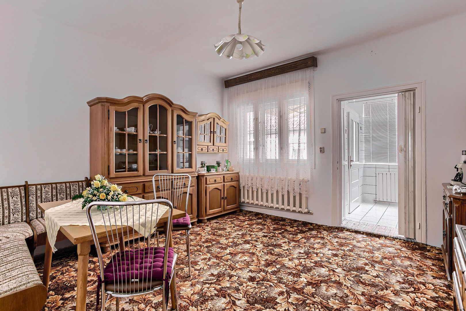 Casa cu 5 camere în Fântânele - Poză 3