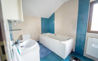 VILA MOBILATA si UTILATA- jacuzzi piscina incalzita - Poză 16