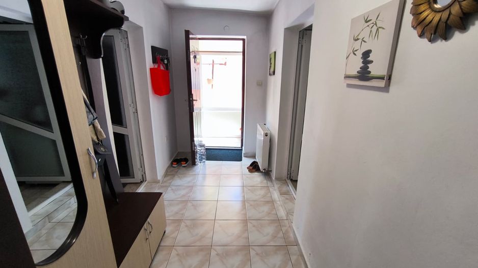 VIILE NOI - casa cu o curte generoasa disponibila imediat - Poză 16