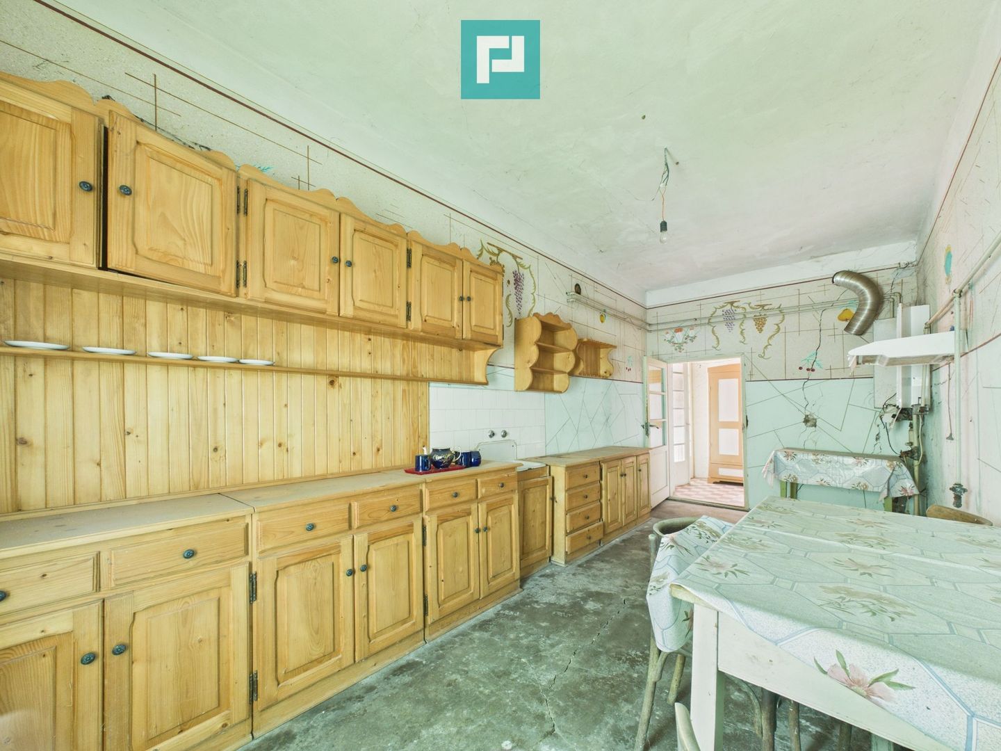 Casă cu potențial și teren 1.440 mp  - Sântana - Poză 11