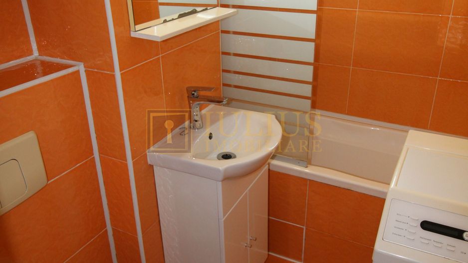 3 camere, zona Dambovita, apt superb, centrala proprie, disponibil imediat - Poză 15