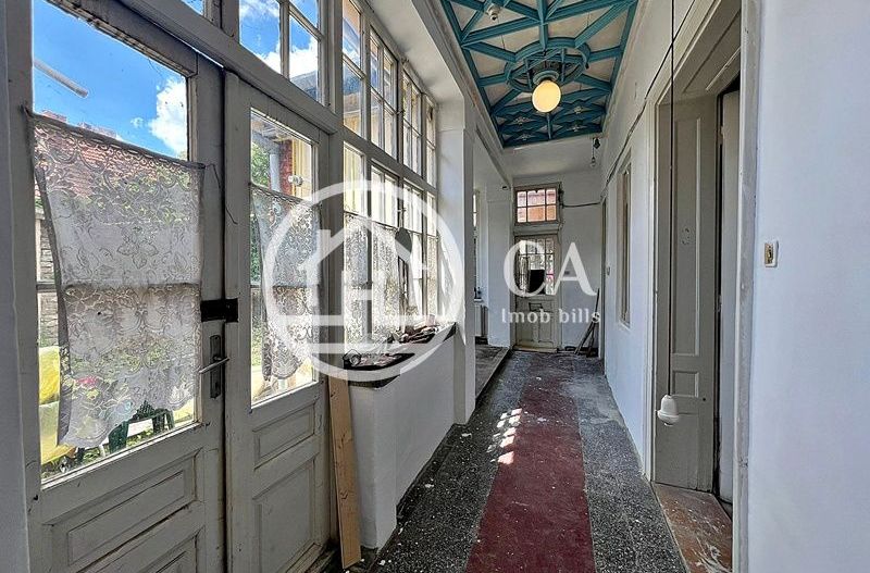 Apartament 2 camere de vânzare la curte comuna în zona Ultracentrală - Poză 8