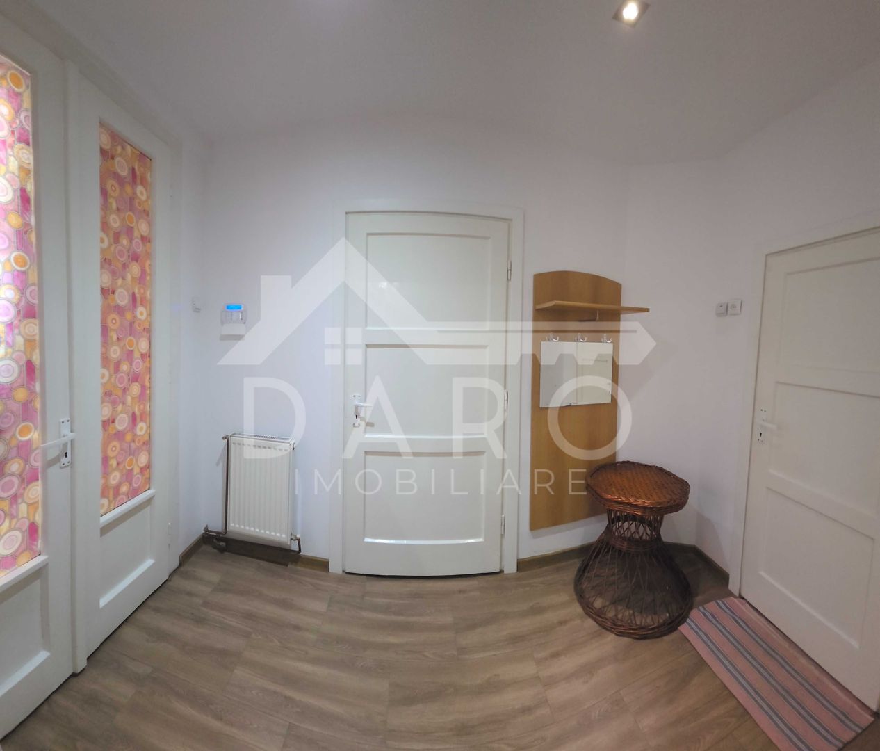 🏡 Închiriez ap. 2 camere 330€ – curte + terasă, zona semicentrală, - Poză 6