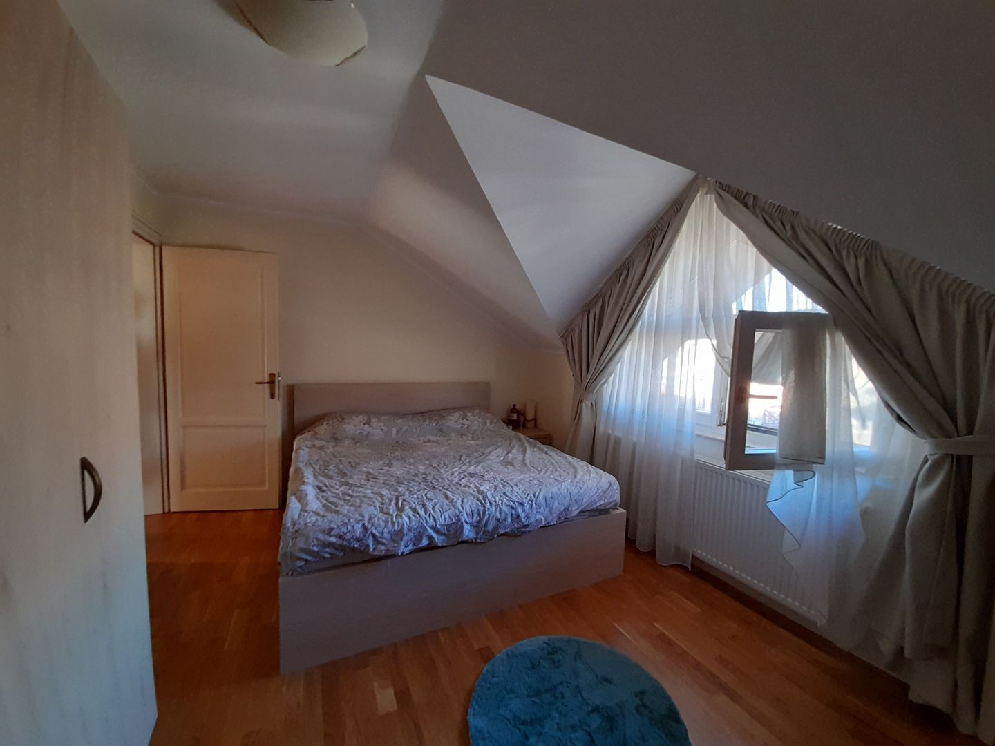 Casa cu 3 dormitoare, centrala gaz, in Cartierul Grigorescu, Oradea - Poză 11