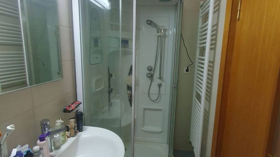 De vanzare – Apartament 3 camere -Complex Vega, Strada Tecuci - Poză 4