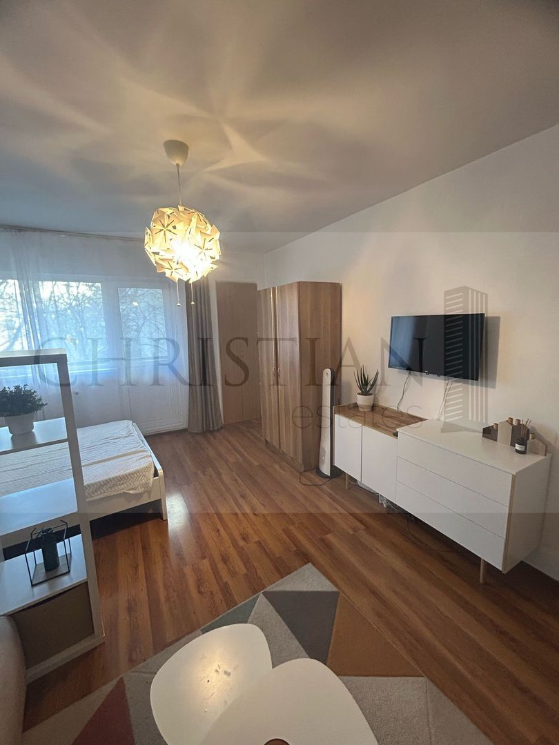 Garsoniera Spatioasa - Mircea Voda 46 - Metrou Timpuri Noi - Poză 13