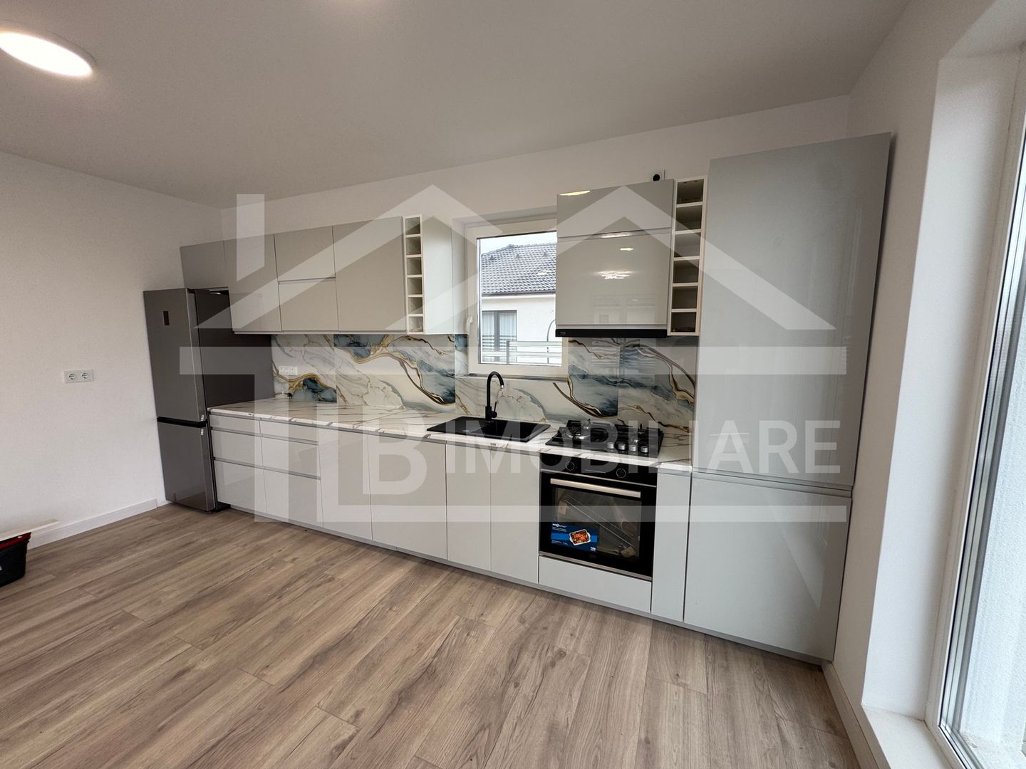Casa cu 4 camere, 110 mp, Zona Unirii - Poză 6