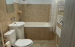 Vânzare apartament 2 camere, Micro 17, 47 mp, 56.000 EURO - Poză 3