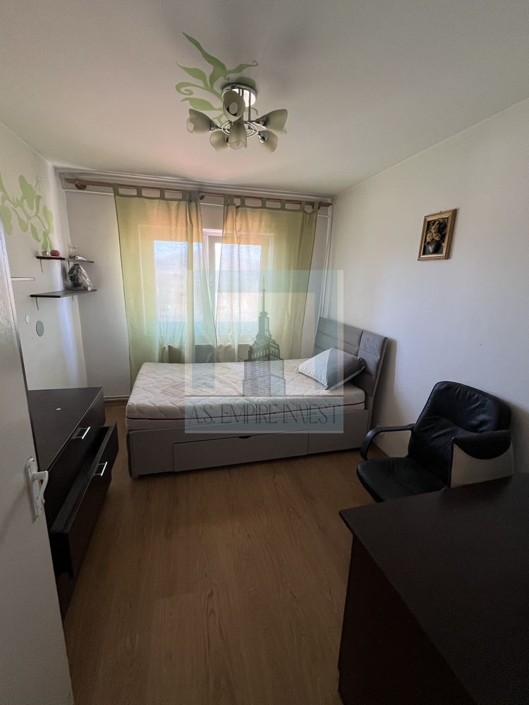De vânzare apartament 3 camere/ Ghimbav - Poză 5