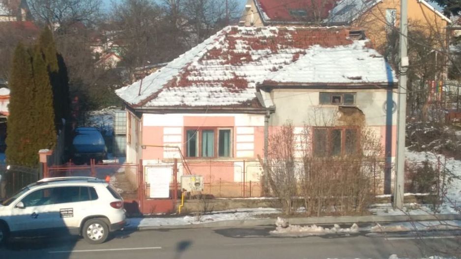Vand casa demolabila renovabila in Satu Mare, central - Poză 1
