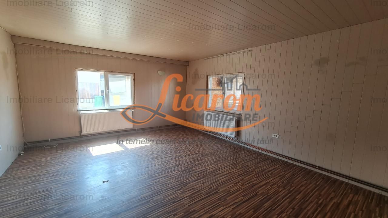 Proprietate in Cristian cu trei constructii+o fundatie,450000euro - Poză 20