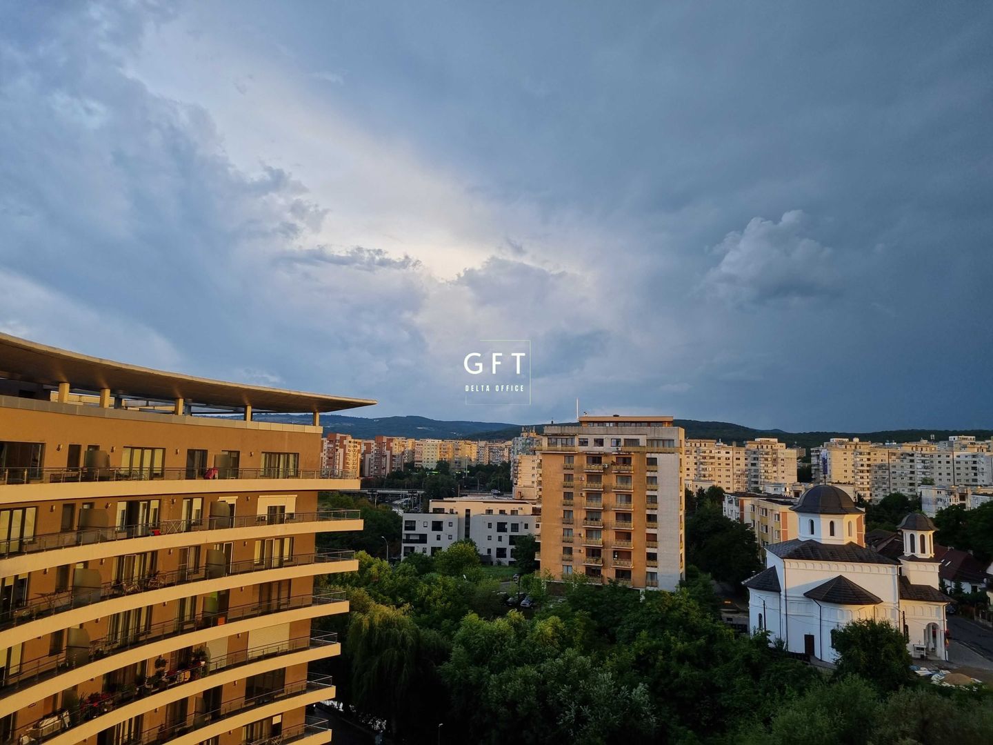 Apartament de lux 3 camere, Zona Parcul Rozelor str. Plopilor, Cluj. - Poză 1