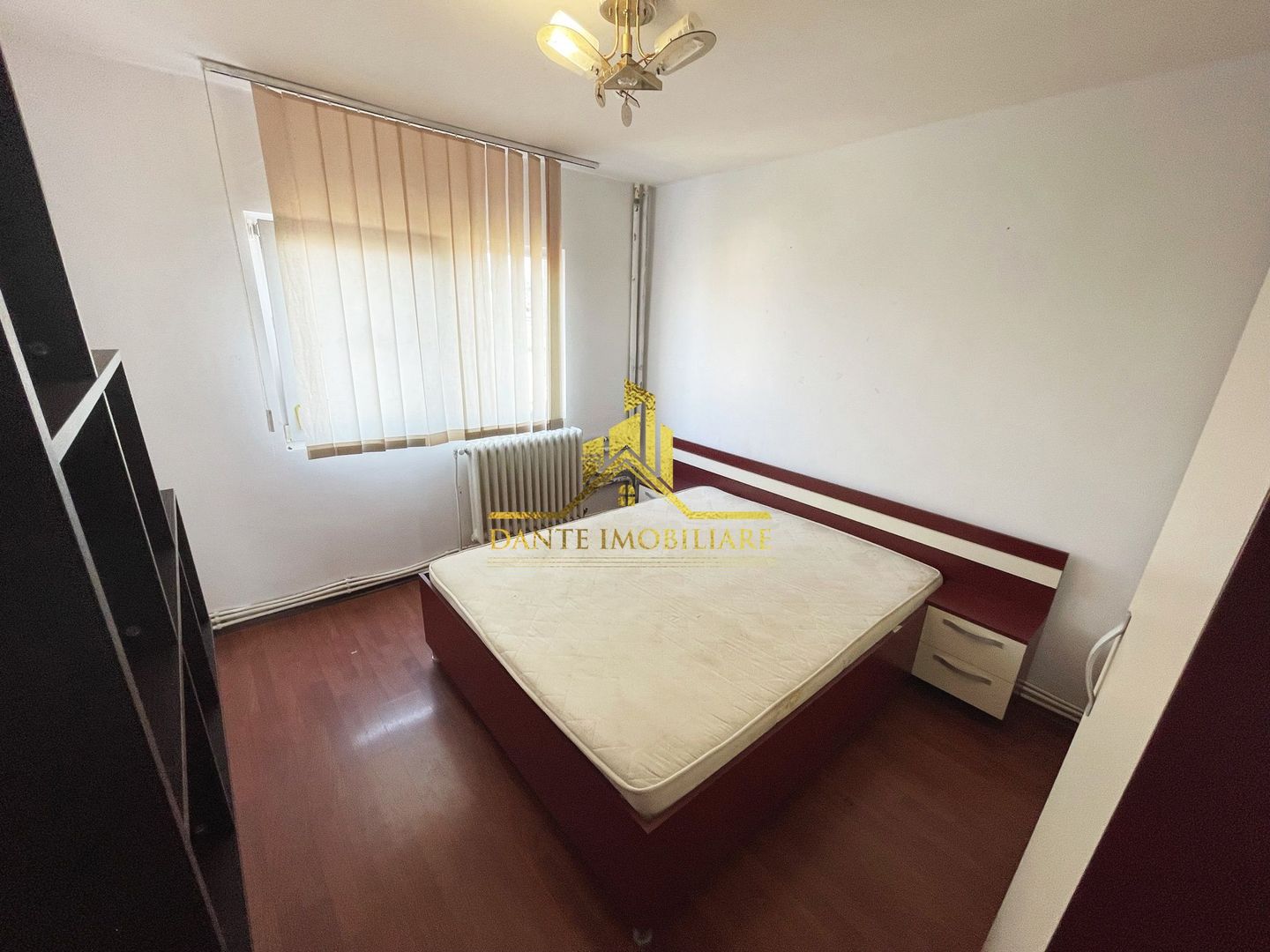 3 camere, decomandat, LA CHEIE, balcon, Semicentral, Piata Marasti - Poză 9