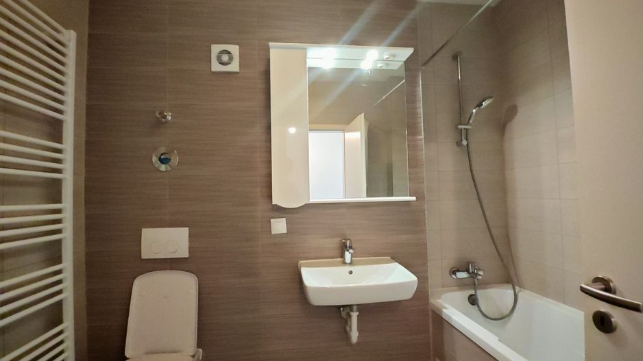 Apartanent 3 camere ,Avantgarden etaj 5, bucataria mobilata. - Poză 18