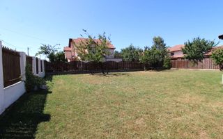 Apartament la curte, 2 băi, loc de parcare, zona linistita, dressing - Poză 10
