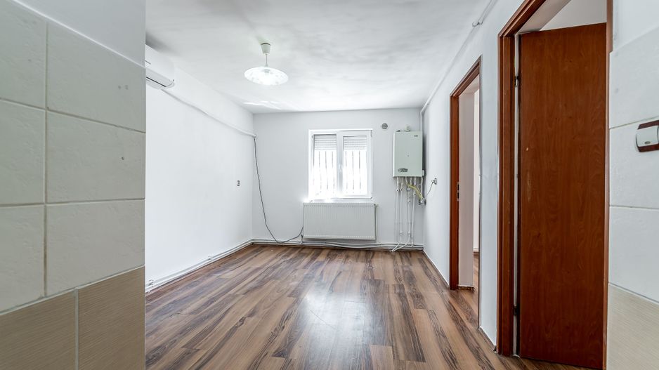 Un cămin practic pentru o familie la început de drum - Poză 3