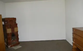 Proprietate cu 2 hale si casa la inchiriat,teren 1350mp - Poză 20