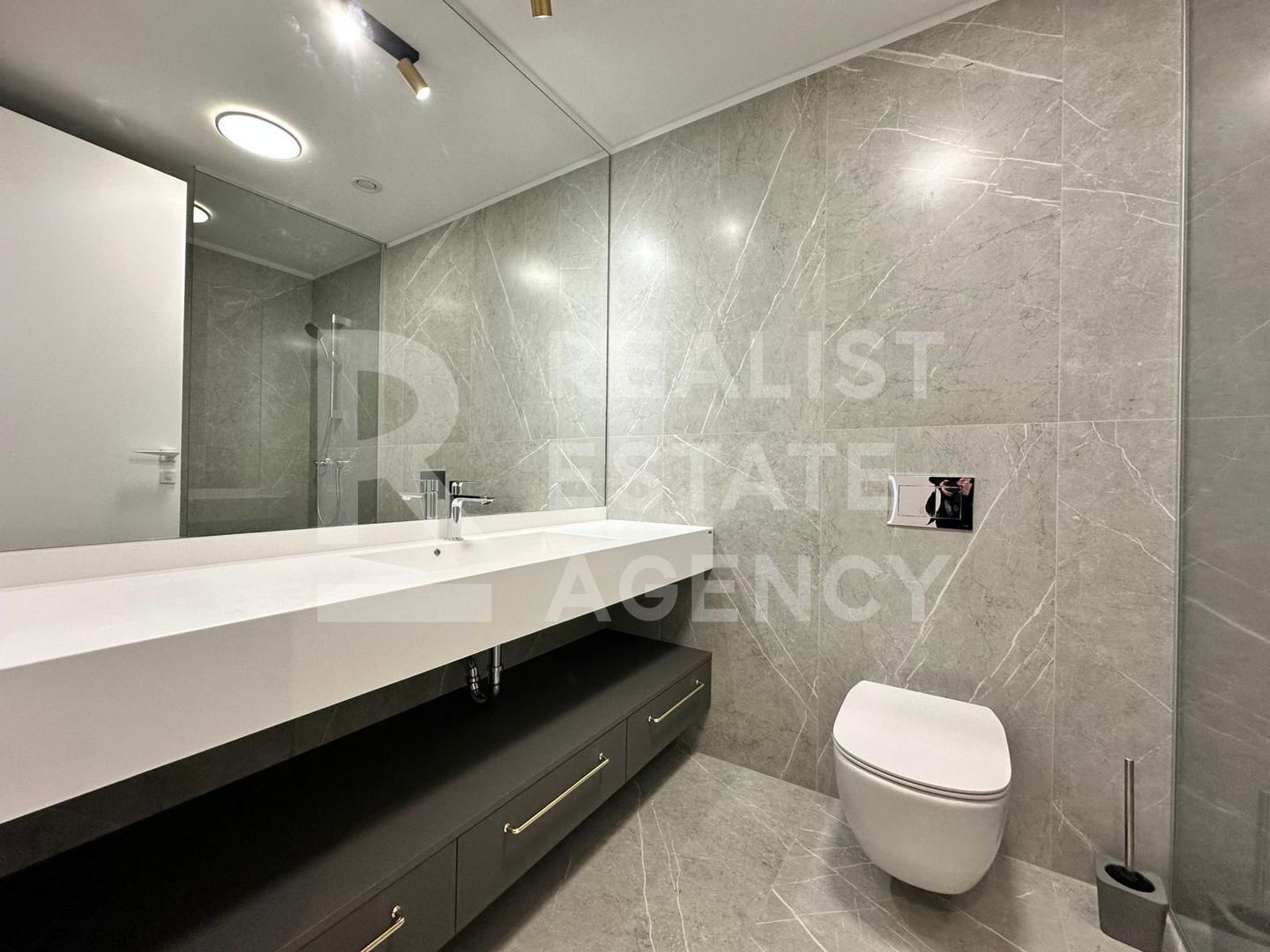 Apartament cu 2 camere - Poză 9