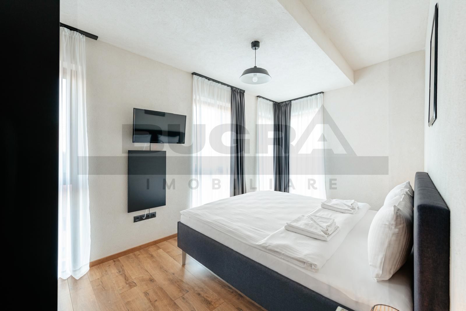 Apartament 3 camere LUX, 81 mp, parcare, zona Centrala - Poză 10