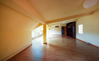 CASĂ CU TEREN 262 MP ȘI SPAȚIU COMERCIAL – SECTOR 4, BUCUREȘTI - Poză 16