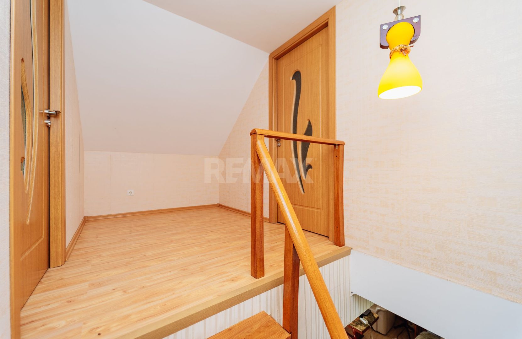 Casa cu 3 nivele Bălțata gata de trai - Poză 9