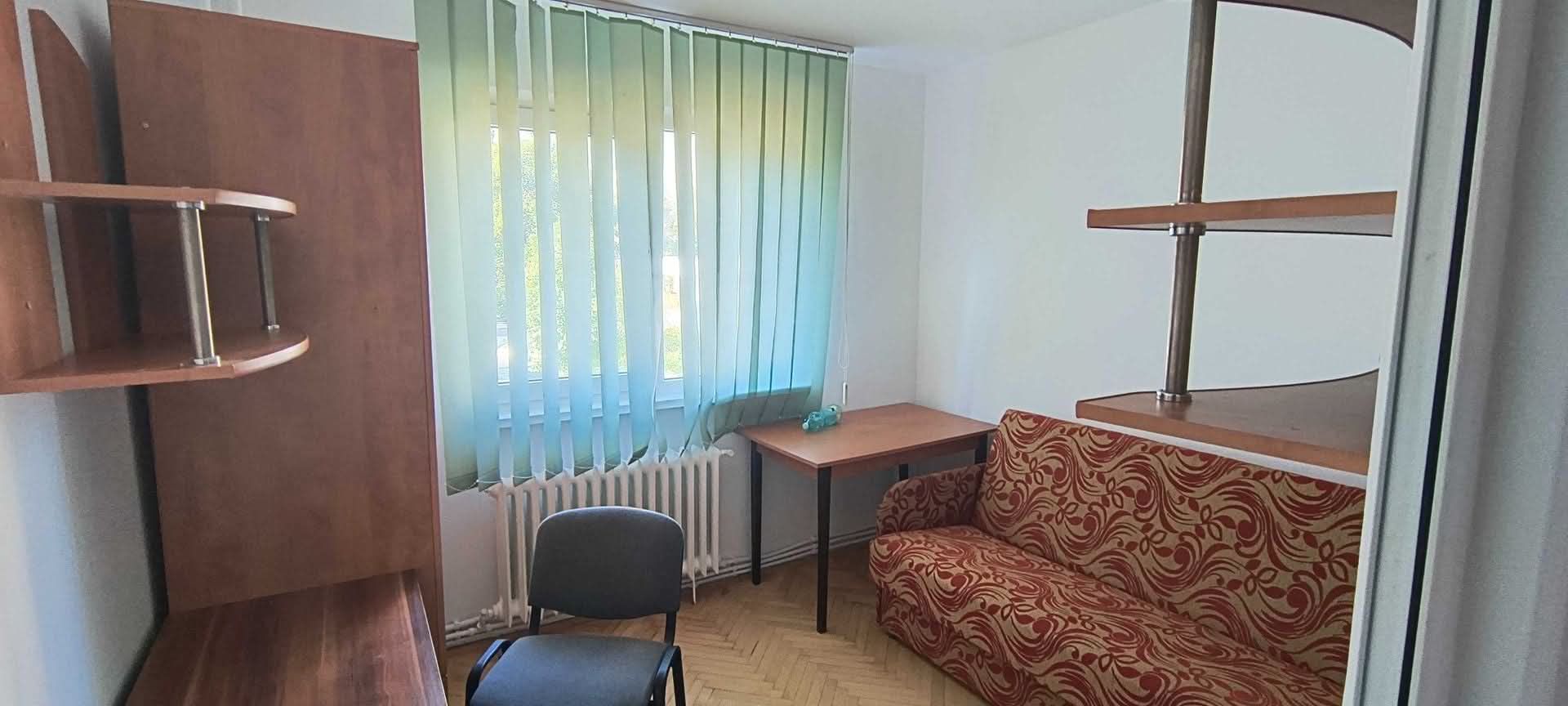 VANZARE APARTAMENT 4 CAMERE ZONA MANASTUR - Poză 3