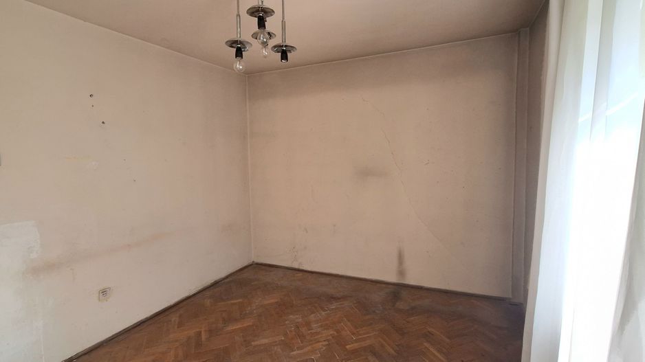 Apartament cu 2 camere - Piata Victoriei - Poză 12