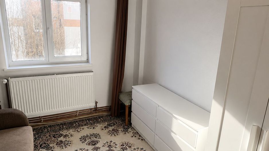 Apartament 3 camere, decomandat, 73 mpu, 1 balcon, Cetate, Alba Iulia - Poză 2
