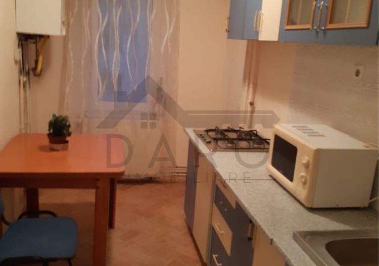Inchiriez apartament doua camere - Poză 1