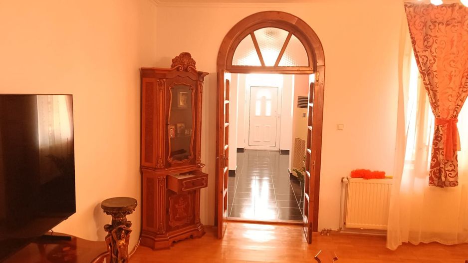 🏡 VILA DEOSEBITĂ DE VÂNZARE ÎN ARAD – ZONA CENTRALĂ - Poză 12