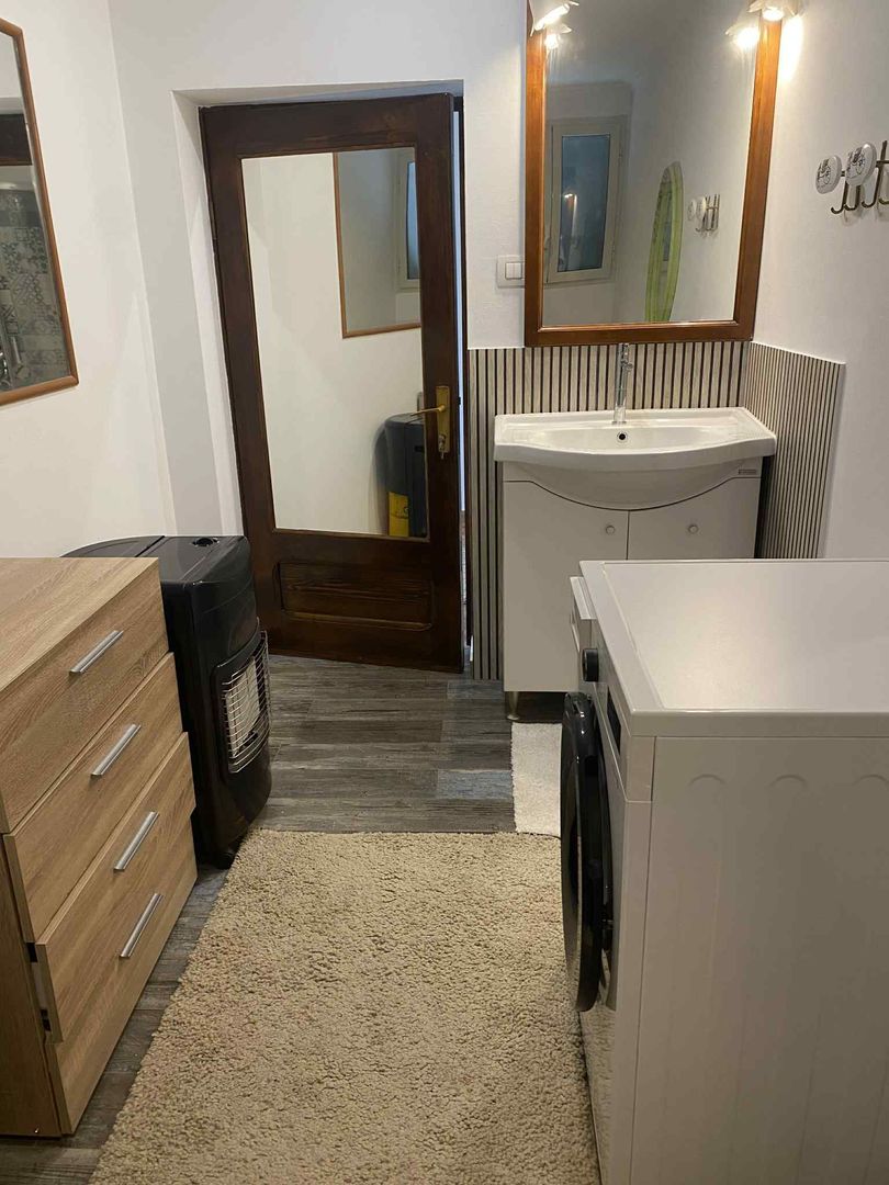 Casă de vânzare în comuna Costache Negri - Poză 12