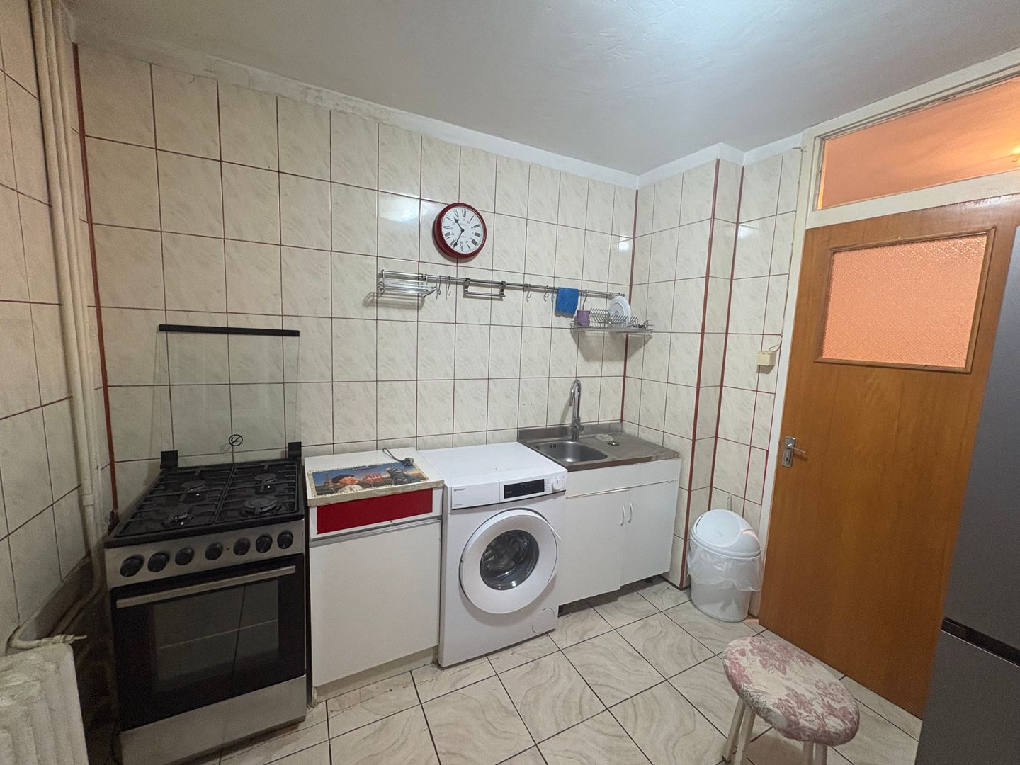 Apartament cu 2 camere - 2 băi - decomandat - Gorjului - Veteranilor - Poză 3
