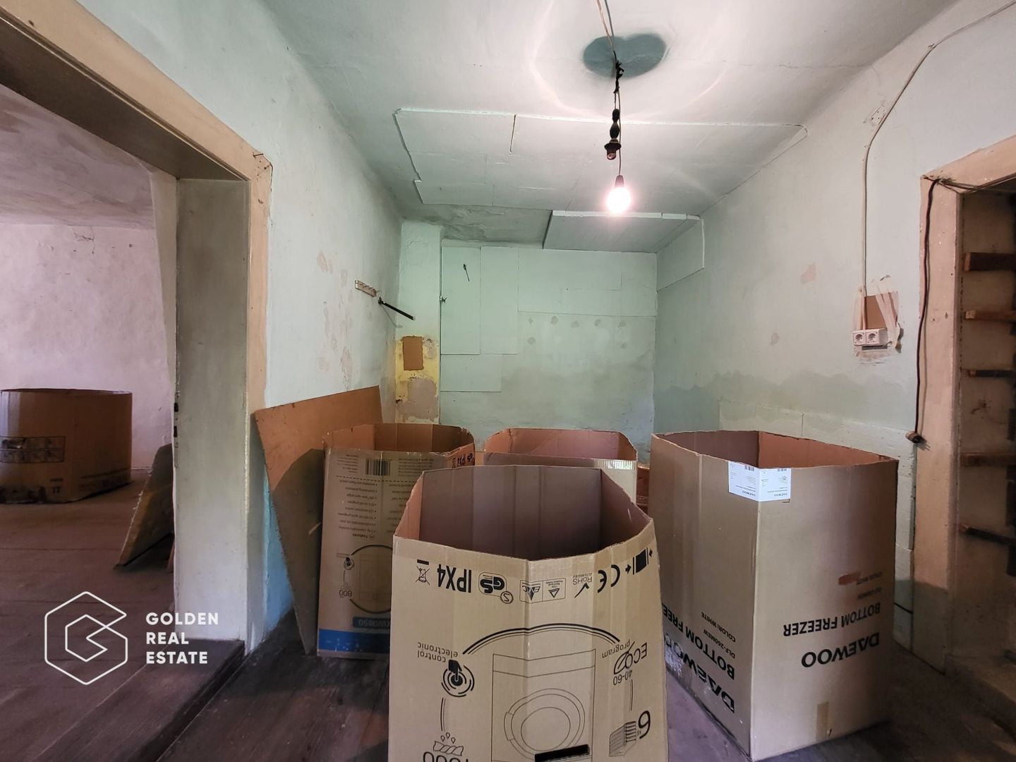 Casa cu teren de 1807 mp, Oras Lipova - Poză 4