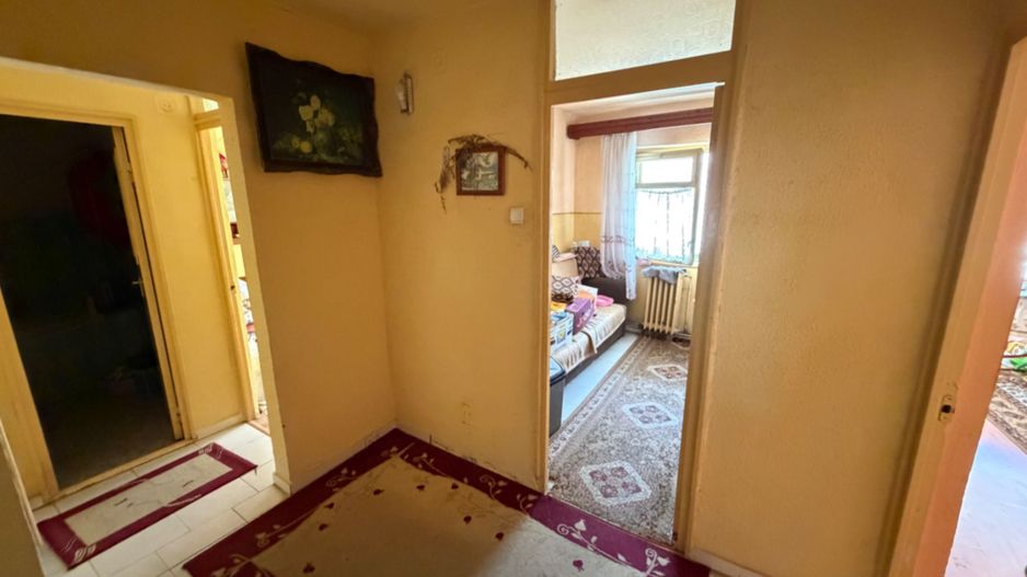 Apartament 2 camere, etaj 2 - Cugir - Poză 8