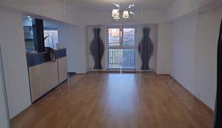 Apartament 4 camere de închiriat Bulevardul Libertății – 100 mp | decomandat