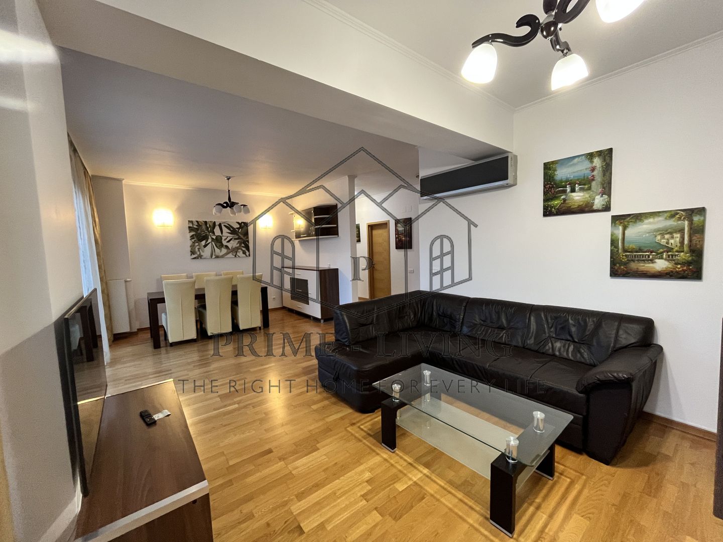 APARTAMENT DEOSEBIT CU 3 CAMERE LA INCHIRIERE IN PIATA VICTORIEI - Poză 2