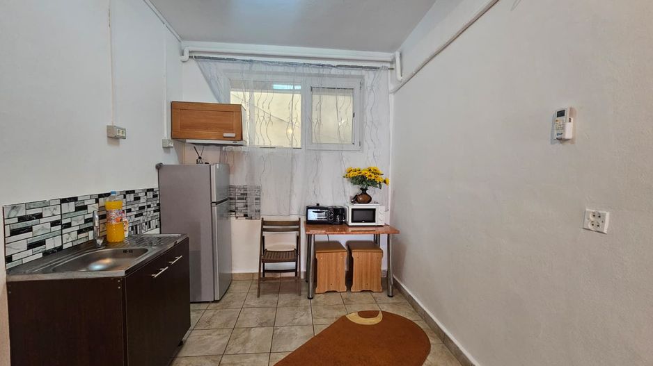 Apartament de vanzare cu 2 camere Eforie Sud aproape de mare - Poză 3