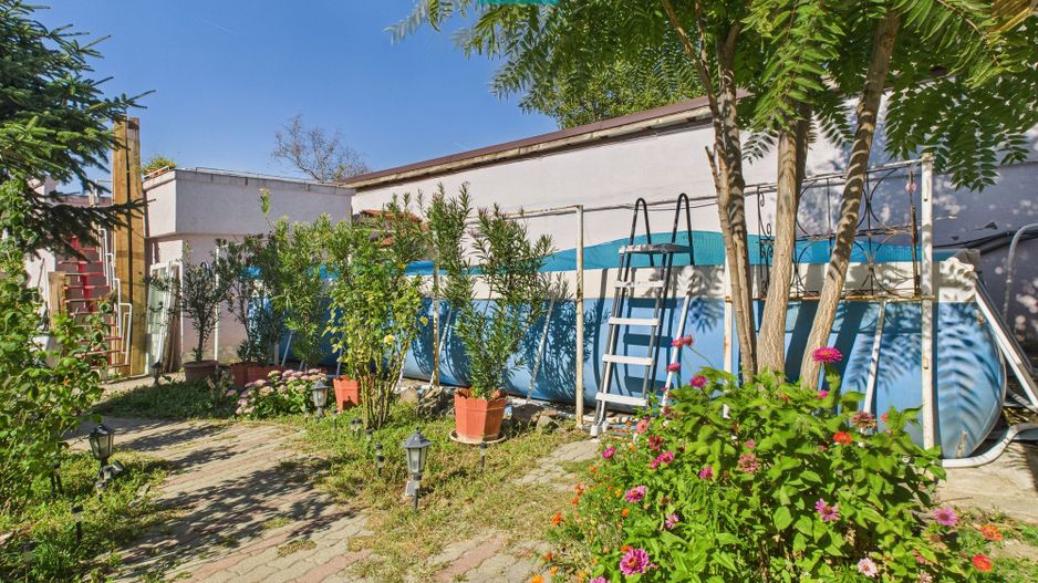 Casă cu piscină și teren generos, Sântana - Poză 32